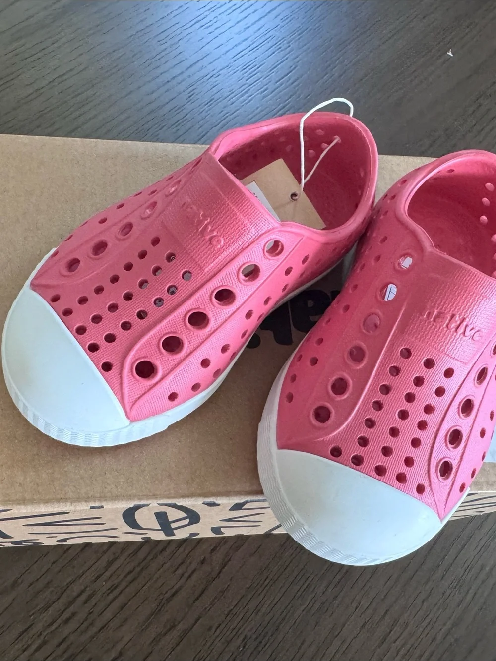 Native Little Kids C5 Slip-On Shoes in Hot Pink with White Toe